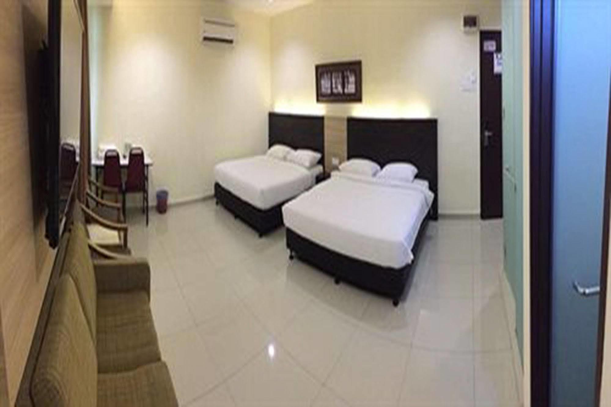Hotel Centre Point Tampin Malacca Eksteriør billede