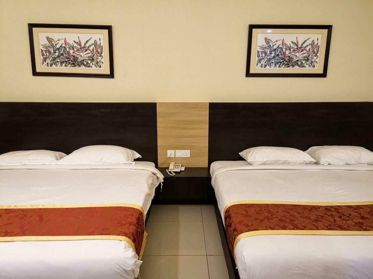 Hotel Centre Point Tampin Malacca Eksteriør billede