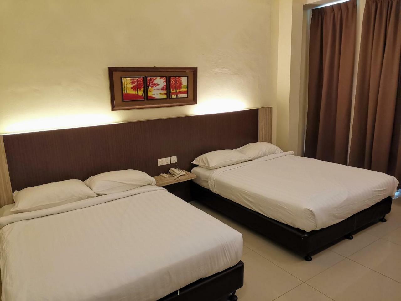 Hotel Centre Point Tampin Malacca Eksteriør billede